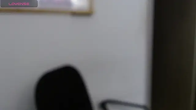 LorieFerrer online show from February 2025 11:15:01 PM