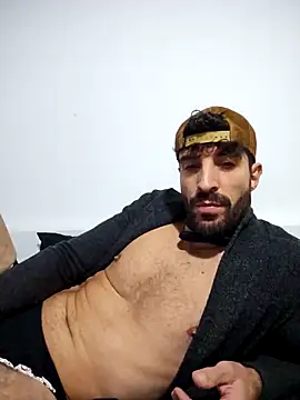 Snapshot of Pinosce6 chatting on November 2025 11:05:02 PM Pinosce6 online show from November 2025 11:05:02 PM