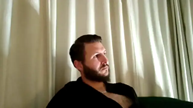 Dragonite2626 online show from November 2025 11:03:01 PM