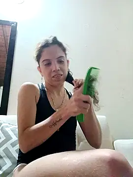 Snapshot of hincaVale090824 chatting on November 2025 03:28:01 AM hincaVale090824 online show from November 2025 03:28:01 AM