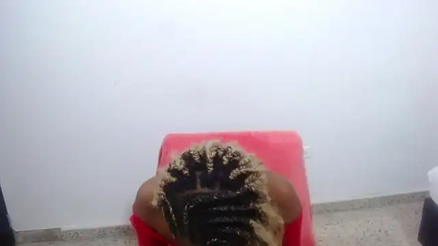 NiaOlsson  online show from November 2025 08:29:01 PM