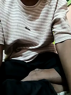 Snapshot of priyanka-rani1 chatting on November 2025 04:40:01 PM priyanka-rani1 online show from November 2025 04:40:01 PM