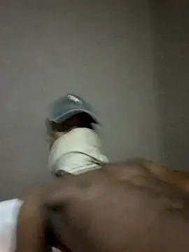 Snapshot of pleasureguy09 chatting on November 2025 12:44:01 AM pleasureguy09 online show from November 2025 12:44:01 AM