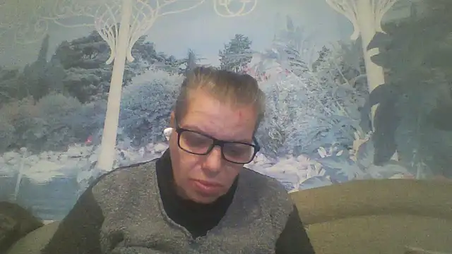 Avery3452 online show from November 2025 07:41:01 AM