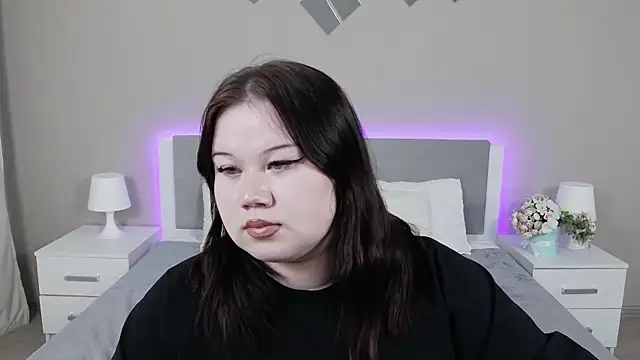 EvaNova  online show from November 2025 08:57:01 AM