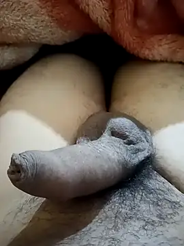 Snapshot of xixix-5 chatting on November 2025 06:06:01 PM xixix-5 online show from November 2025 06:06:01 PM