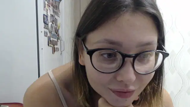 Snapshot of your__gena chatting on November 2025 08:19:02 PM your gena online show from November 2025 08:19:02 PM