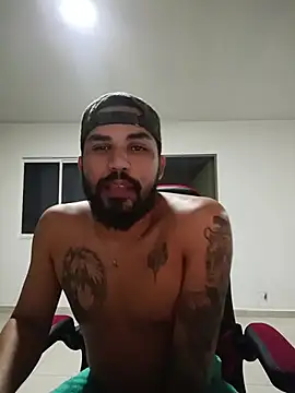 lucasanger online show from November 2025 02:22:01 AM