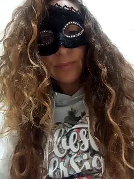 Giorgia13 online show from November 2025 06:28:02 PM