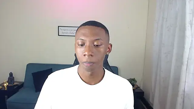 Snapshot of Miilo18 chatting on December 2025 08:50:02 PM Miilo18 online show from December 2025 08:50:02 PM