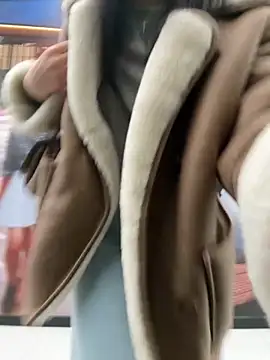 Snapshot of luvvmill chatting on November 2025 07:31:01 AM luvvmill online show from November 2025 07:31:01 AM