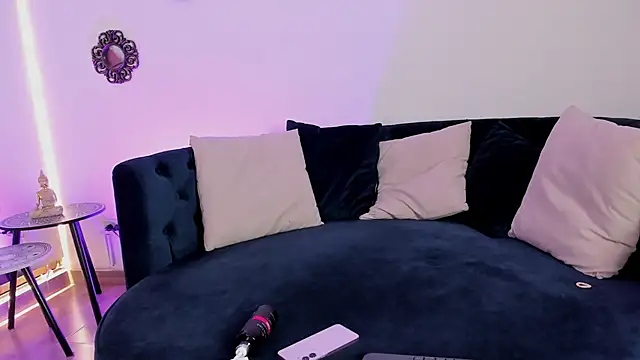 Snapshot of Kimberly__wood chatting on December 2025 10:37:02 PM Kimberly wood online show from December 2025 10:37:02 PM