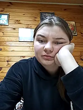 Snapshot of Viktoria_kis chatting on November 2025 07:24:01 PM Viktoria kis online show from November 2025 07:24:01 PM