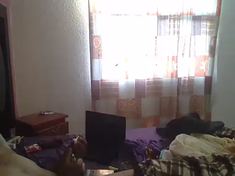 pareja4018 online show from November 2025 01:29:02 PM