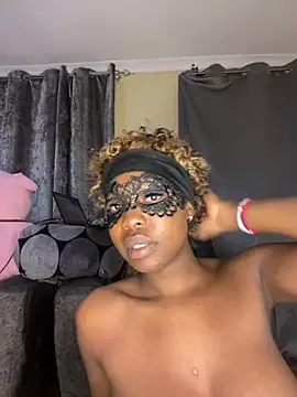 elethu2003 online show from November 2025 10:19:02 PM