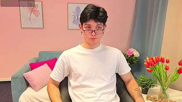 LiamRivers online show from November 2025 02:06:02 PM