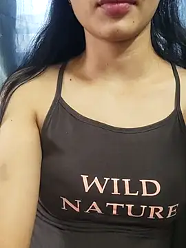 Snapshot of Desire_Lu chatting on November 2025 10:47:02 AM Desire Lu online show from November 2025 10:47:02 AM