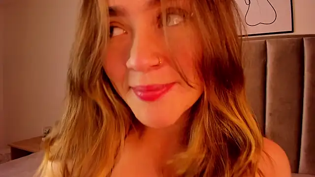 Snapshot of Kate_Winslet_ chatting on December 2025 07:20:02 PM Kate Winslet online show from December 2025 07:20:02 PM