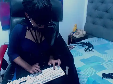 Snapshot of AsmodeaDominatrix chatting on November 2025 07:13:02 PM AsmodeaDominatrix online show from November 2025 07:13:02 PM