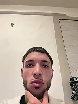 Kefue000 online show from November 2025 10:30:02 PM