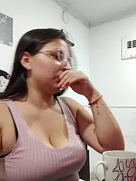 OliviaMartinez2 online show from November 2025 10:33:02 PM