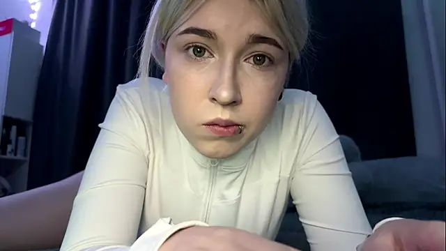 SexBIonde online show from November 2025 03:22:01 PM