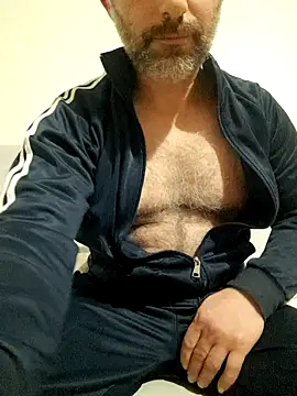 Snapshot of pevalf chatting on November 2025 10:08:02 PM pevalf online show from November 2025 10:08:02 PM