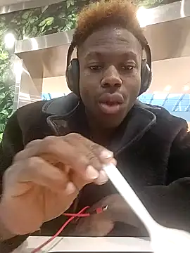 Wizinoir online show from November 2025 11:32:01 PM