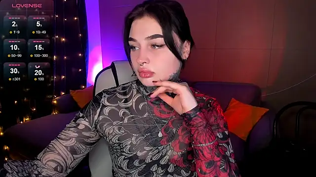 EmilyWoods  online show from November 2025 08:13:01 AM