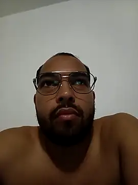 marloncolman98 online show from November 2025 04:46:01 PM