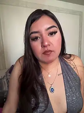 love queen02 online show from November 2025 05:28:02 PM