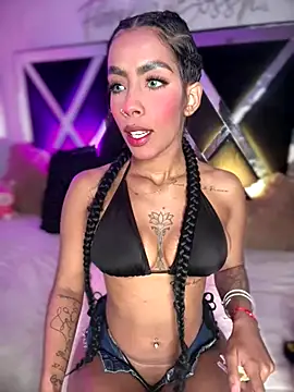 Snapshot of Fiorella_Bossh_ chatting on November 2025 06:57:01 PM Fiorella Bossh online show from November 2025 06:57:01 PM