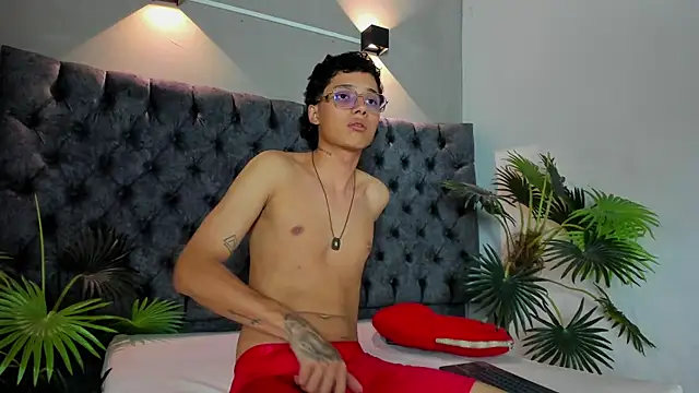 Dylan kent online show from November 2025 08:27:02 PM