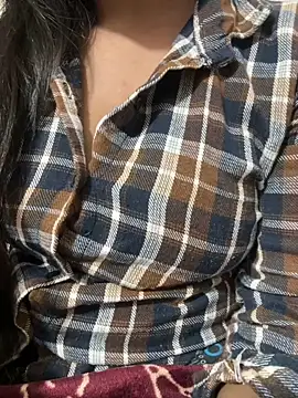 Snapshot of Lilly_islive chatting on November 2025 03:39:01 PM Lilly islive online show from November 2025 03:39:01 PM