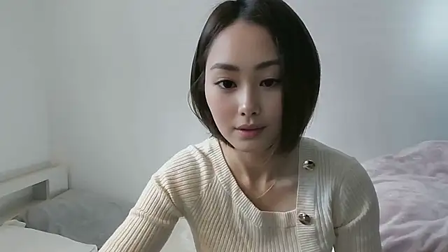 Snapshot of mio-japan chatting on November 2025 04:27:01 AM mio-japan online show from November 2025 04:27:01 AM