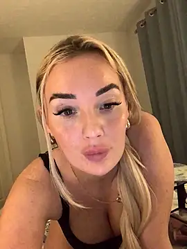 Snapshot of xoxohan11 chatting on November 2025 05:26:01 PM xoxohan11 online show from November 2025 05:26:01 PM