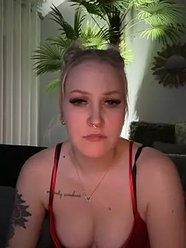 Wet Kymistry online show from November 2025 04:40:02 AM