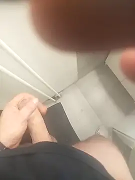 Snapshot of Kusiu221 chatting on November 2025 07:19:01 PM Kusiu221 online show from November 2025 07:19:01 PM