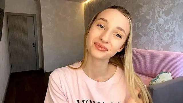 Snapshot of NikyHelton chatting on November 2025 07:46:02 AM NikyHelton online show from November 2025 07:46:02 AM