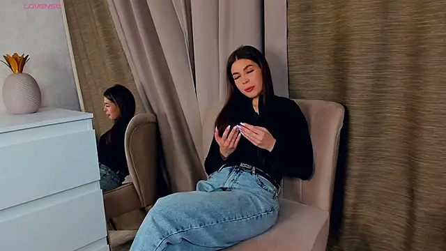 Snapshot of AnetteGamrath chatting on November 2025 03:27:01 PM AnetteGamrath online show from November 2025 03:27:01 PM