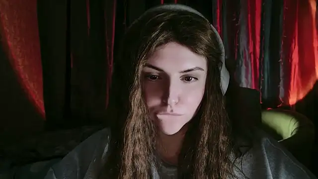 Snapshot of DaraSecret chatting on November 2025 01:22:01 AM DaraSecret online show from November 2025 01:22:01 AM