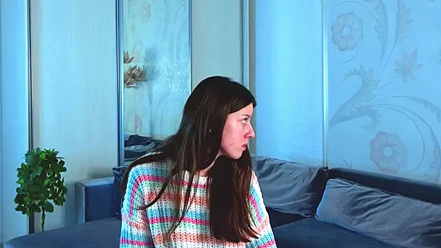 NoctisVeil online show from November 2025 09:42:02 AM