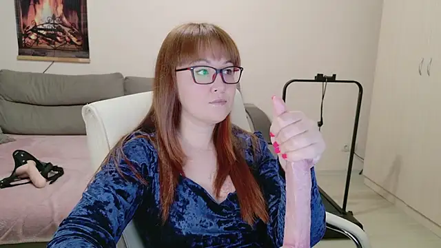 Snapshot of Foxy-lady chatting on October 2025 04:22:01 PM Foxy-lady online show from October 2025 04:22:01 PM