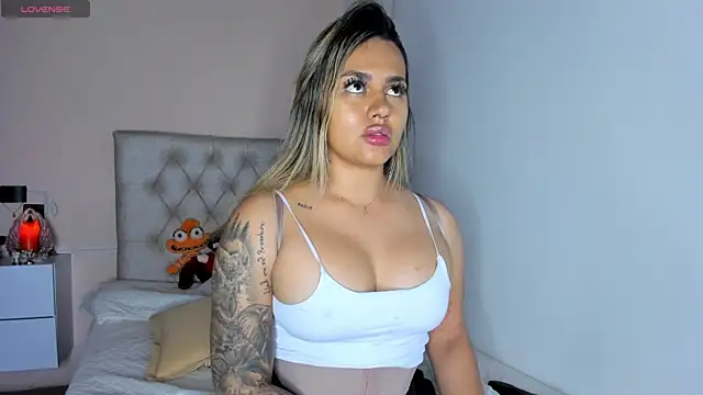 marianaroexxx online show from November 2025 02:00:02 AM