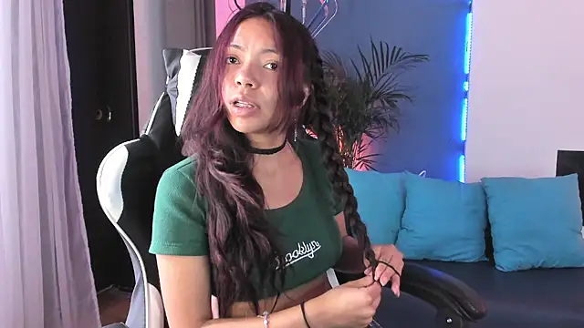 Snapshot of goddess_julieta chatting on December 2025 04:12:02 PM goddess julieta online show from December 2025 04:12:02 PM