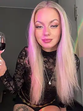 linafuntime online show from November 2025 01:06:01 AM