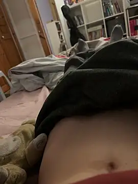 Snapshot of Leolignio chatting on December 2025 01:50:02 PM Leolignio online show from December 2025 01:50:02 PM