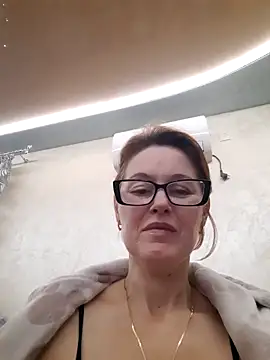 Snapshot of LanaOlbenst chatting on December 2025 06:56:01 PM LanaOlbenst online show from December 2025 06:56:01 PM