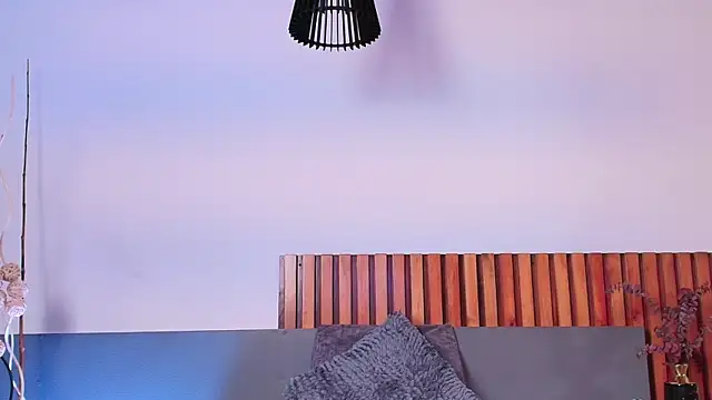 EvelynNoiir online show from November 2025 06:21:02 PM