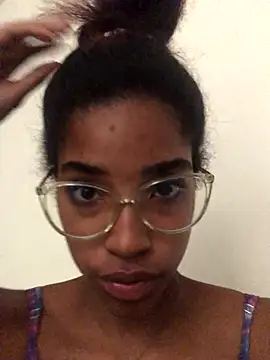 Snapshot of pleasing_charlotte chatting on December 2025 09:09:02 PM pleasing charlotte online show from December 2025 09:09:02 PM